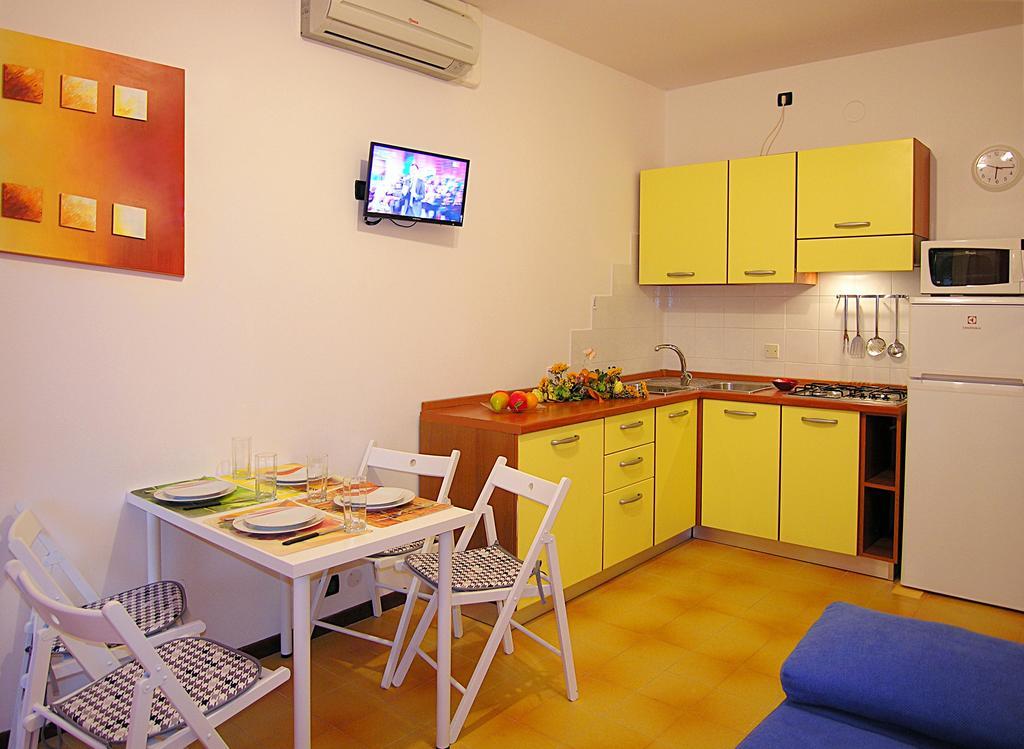 Appartamenti Azzurro บิบิโอเน ภายนอก รูปภาพ