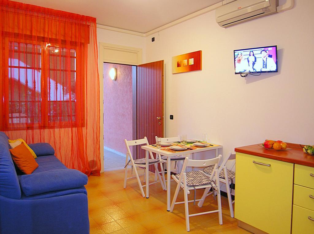 Appartamenti Azzurro บิบิโอเน ภายนอก รูปภาพ